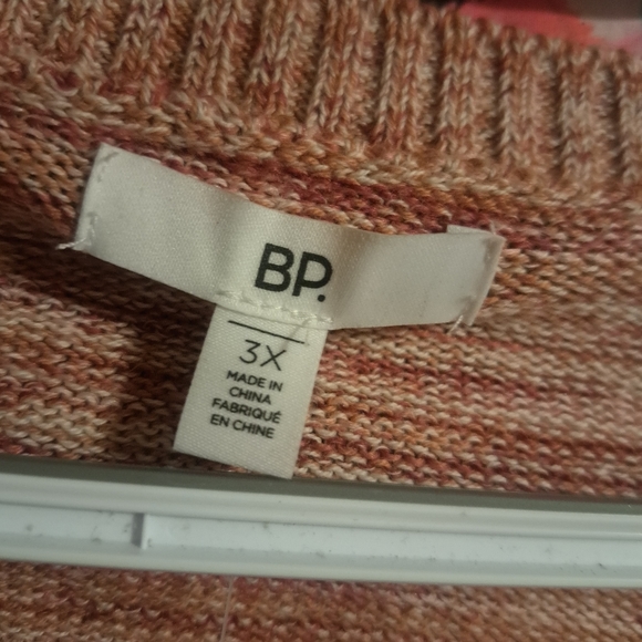 Cute top - Picture 9 of 13